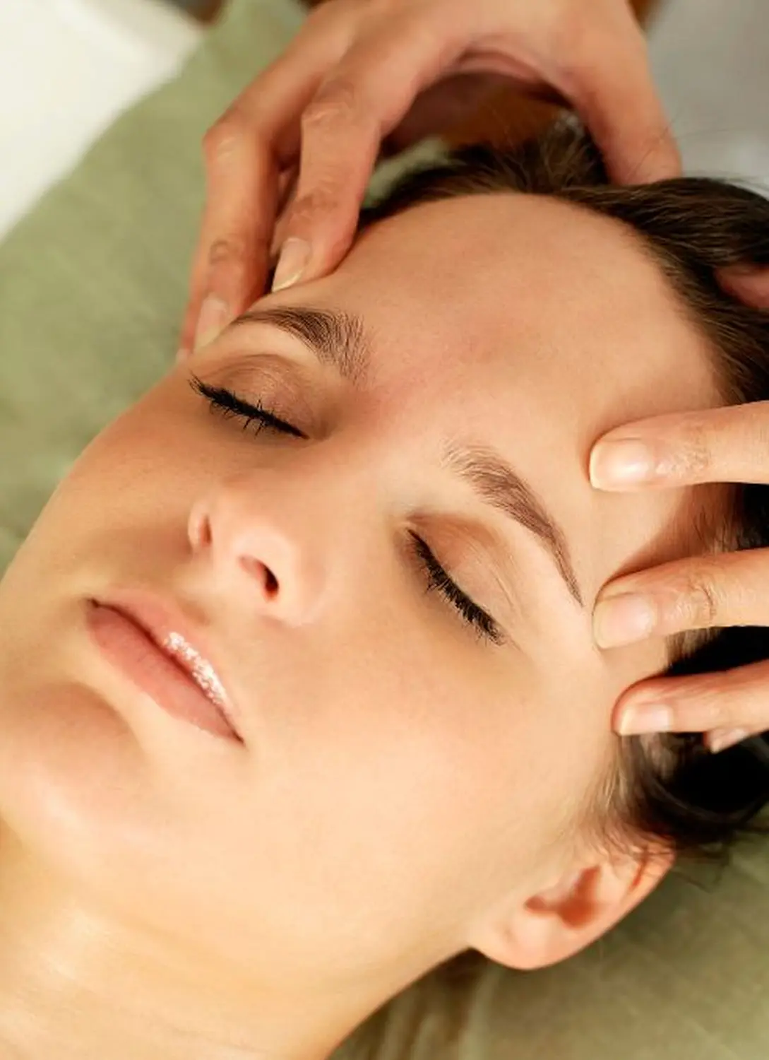 Kopf- & Gesichts-Massage im Wellnesszentrum Unterhaching